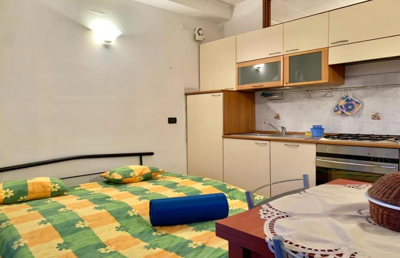 Agata Apartment - 250 M Dal Lago Di Garda - سيرمِيوني